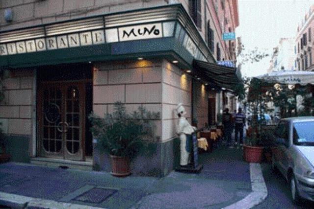 Viennese Due Hotel Рим Екстериор снимка