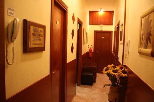 Viennese Due Hotel Рим Екстериор снимка